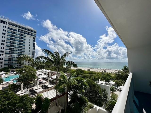 Building Photo - 2301 Collins Ave