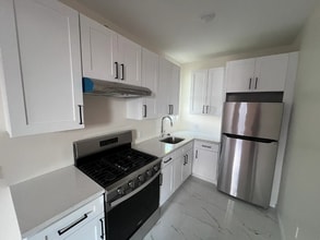 Building Photo - 500 Central Ave