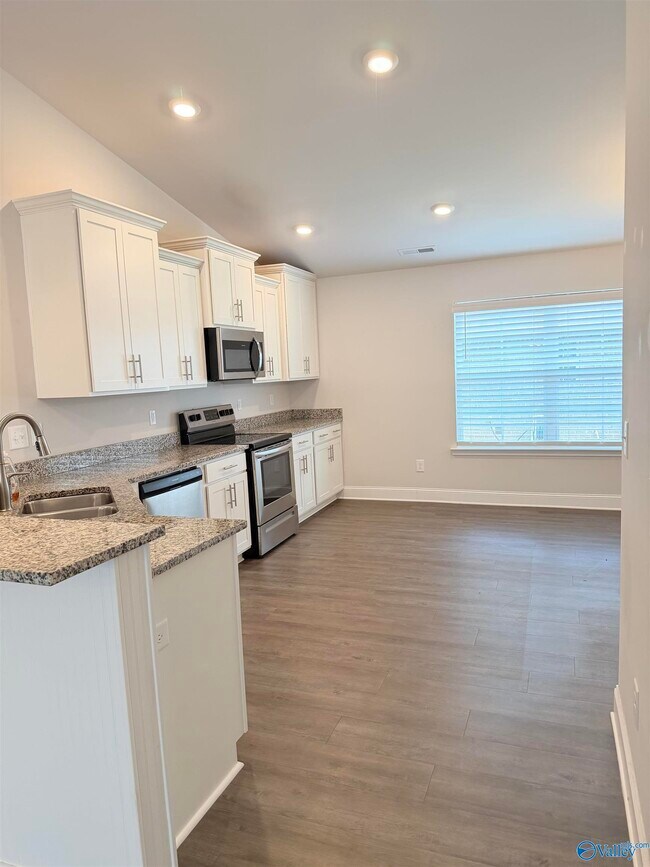 Building Photo - 214 Alonzo Toney Dr