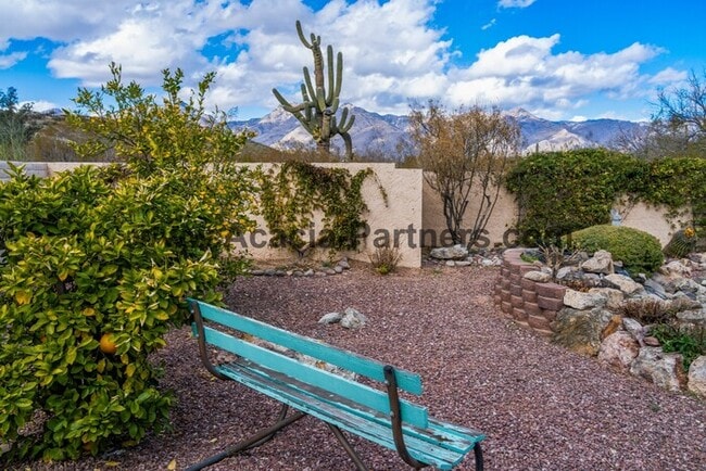 Building Photo - Stunning Two Bedroom with Den