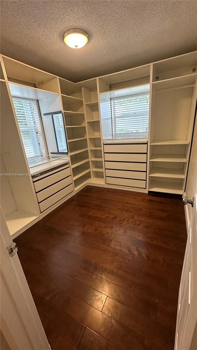 Building Photo - 8370 SW 27th Ln