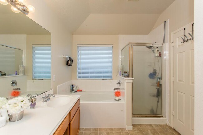Building Photo - 3122 Mustang Meadow Ln