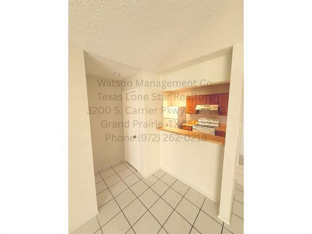 Building Photo - 3015 Oak Ridge Pl