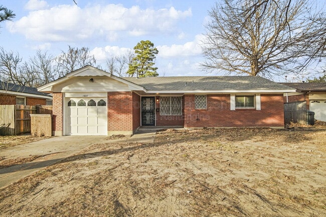 Building Photo - 1607 Denison Dr