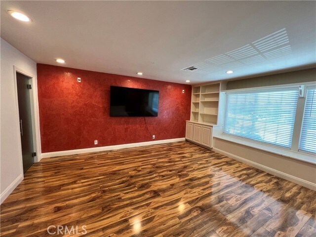 Building Photo - 15862 Caltech Cir