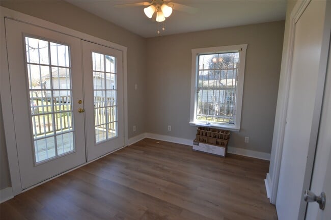 Building Photo - 2714 Holman St