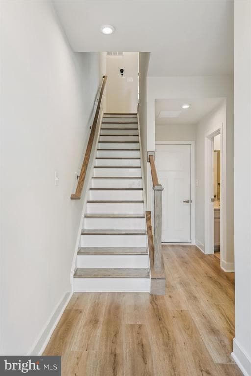 Building Photo - 4328 Ellipse Ter