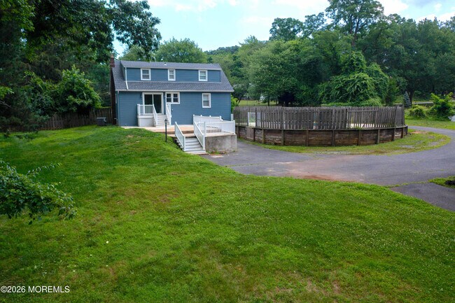Building Photo - 65 Hurleys Ln
