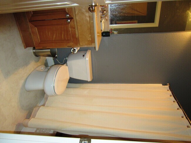 Building Photo - ESCALA - Luxury 2 / 2.5 Townhouse + 2 Car Garage in Gated Escala Community