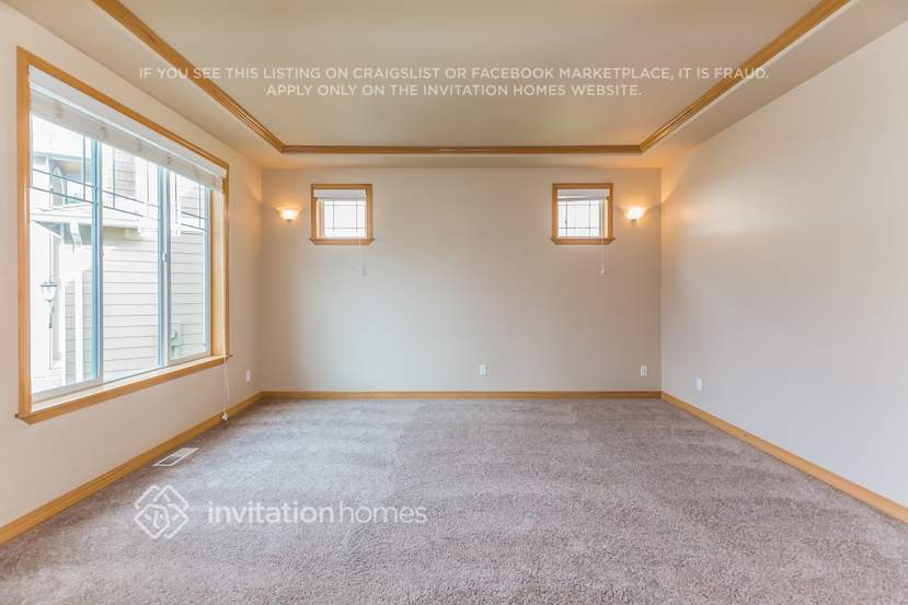 Building Photo - 6717 47th Pl NE