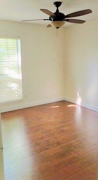 Building Photo - 1207 Quail Valley Ln