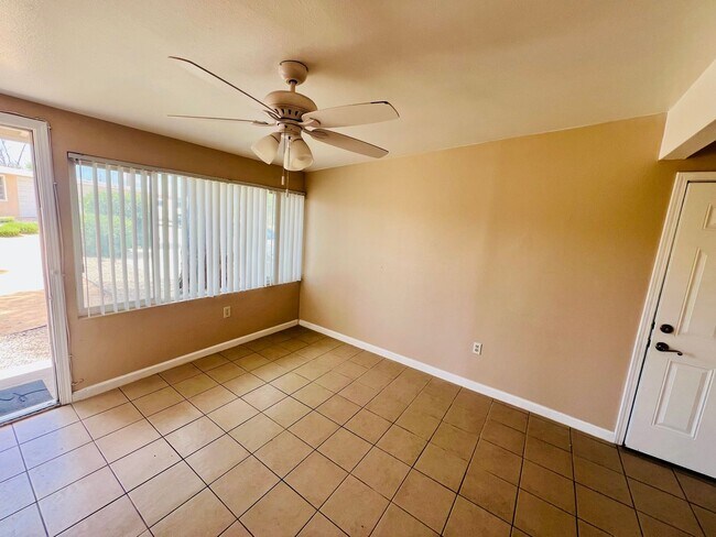 Building Photo - 15643 Sueno Ln