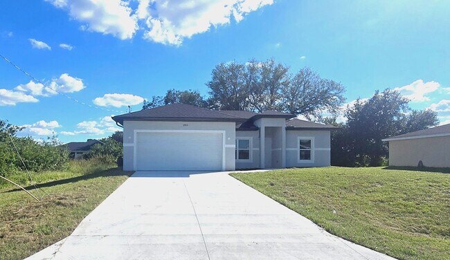 Building Photo - Brand new 3bed+2bath+ 2car garage, with a ...