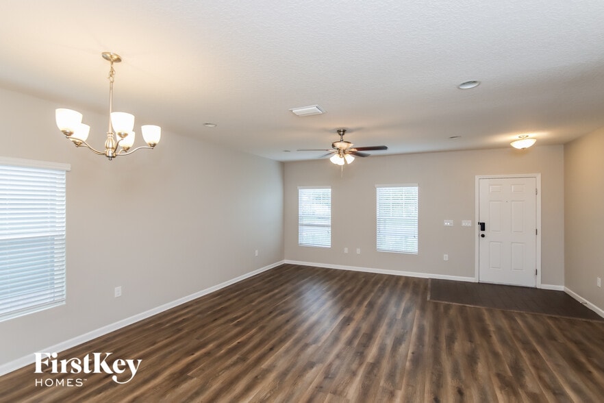 Building Photo - 1224 Dillard Dr SE