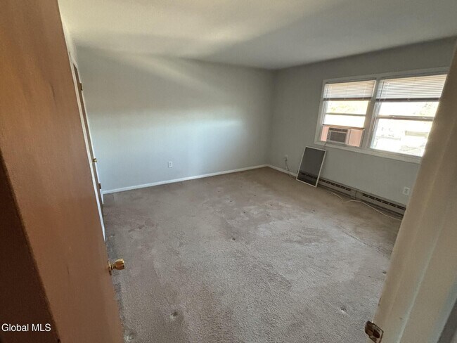 Building Photo - 22 Church St Ext