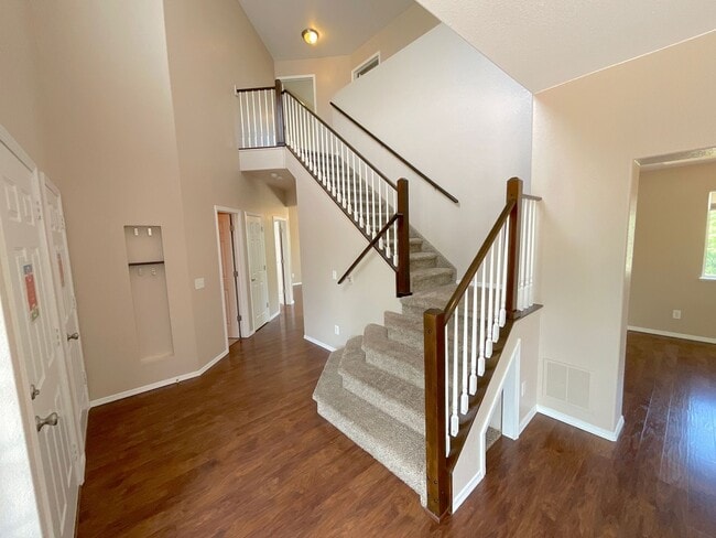 Building Photo - 4 Bedroom Home Available Near Peterson Rd & Constitution Ave!