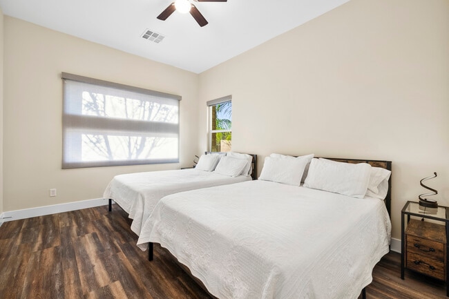 Building Photo - 8396 Sweetwater Creek Way