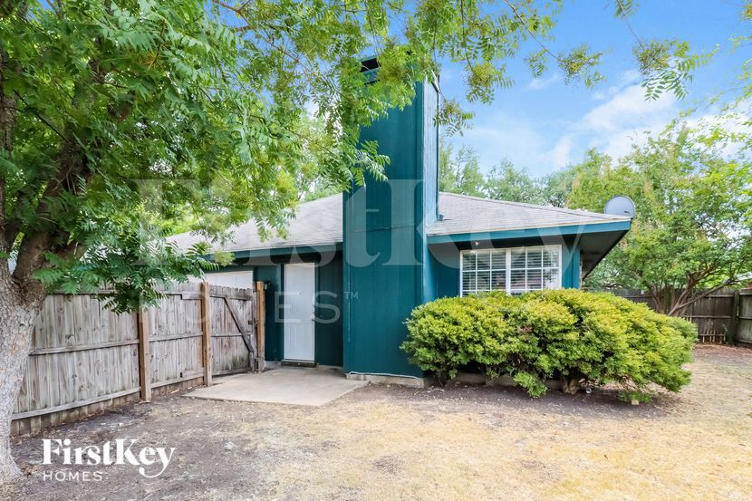 Building Photo - 1129 Rosewood Ln