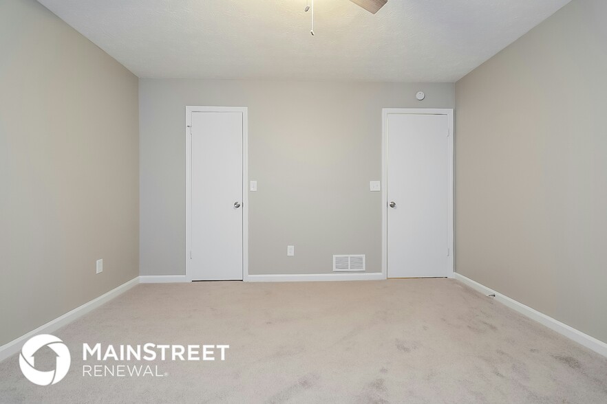 Building Photo - 4218 Falcon Crest Dr