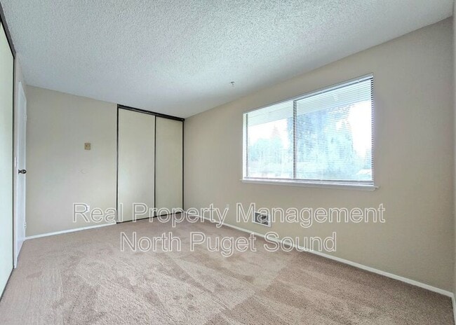 Building Photo - 4817 76th St NE