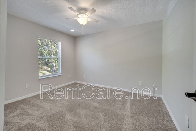 Building Photo - 14423 Bluebird Park Rd