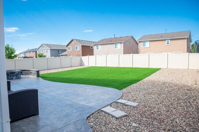 Building Photo - 10744 Traders Pkwy