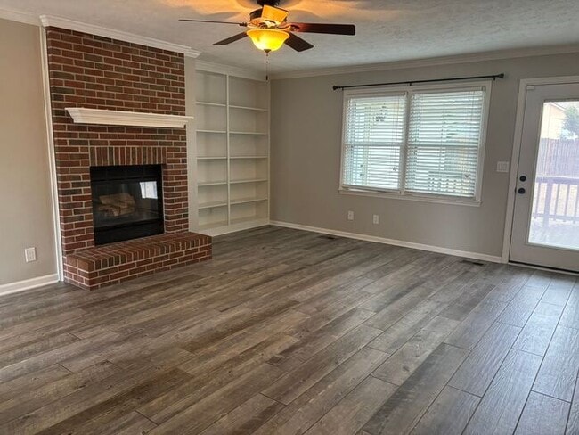 Building Photo - 867 Flintwood Rd