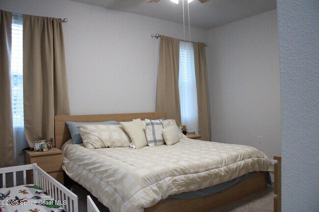 Building Photo - 843 Sorrel St NW