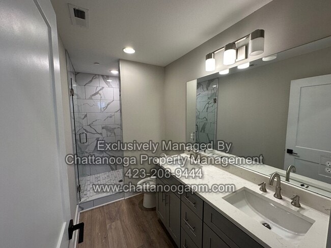 Building Photo - 7175 Gdn Grv Wy