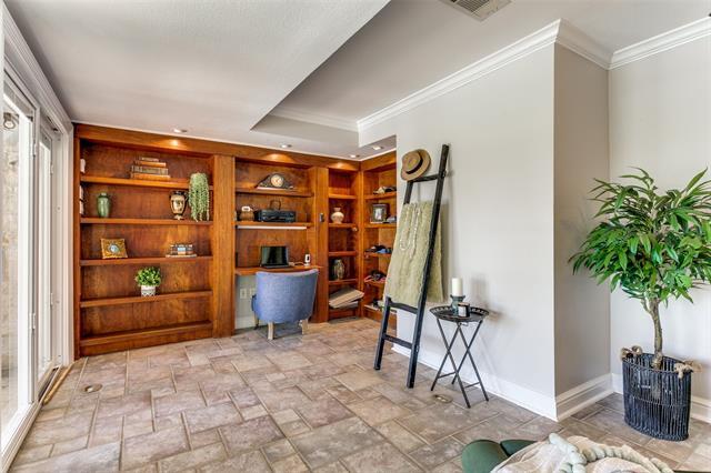 Building Photo - 1043 Summerplace Ln