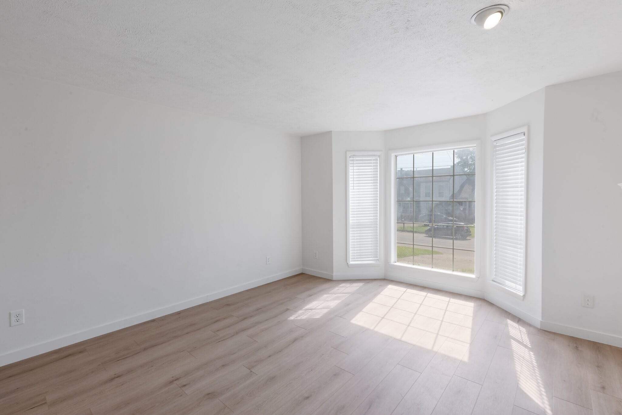 Building Photo - 5721 Brentwood Meadows Cir