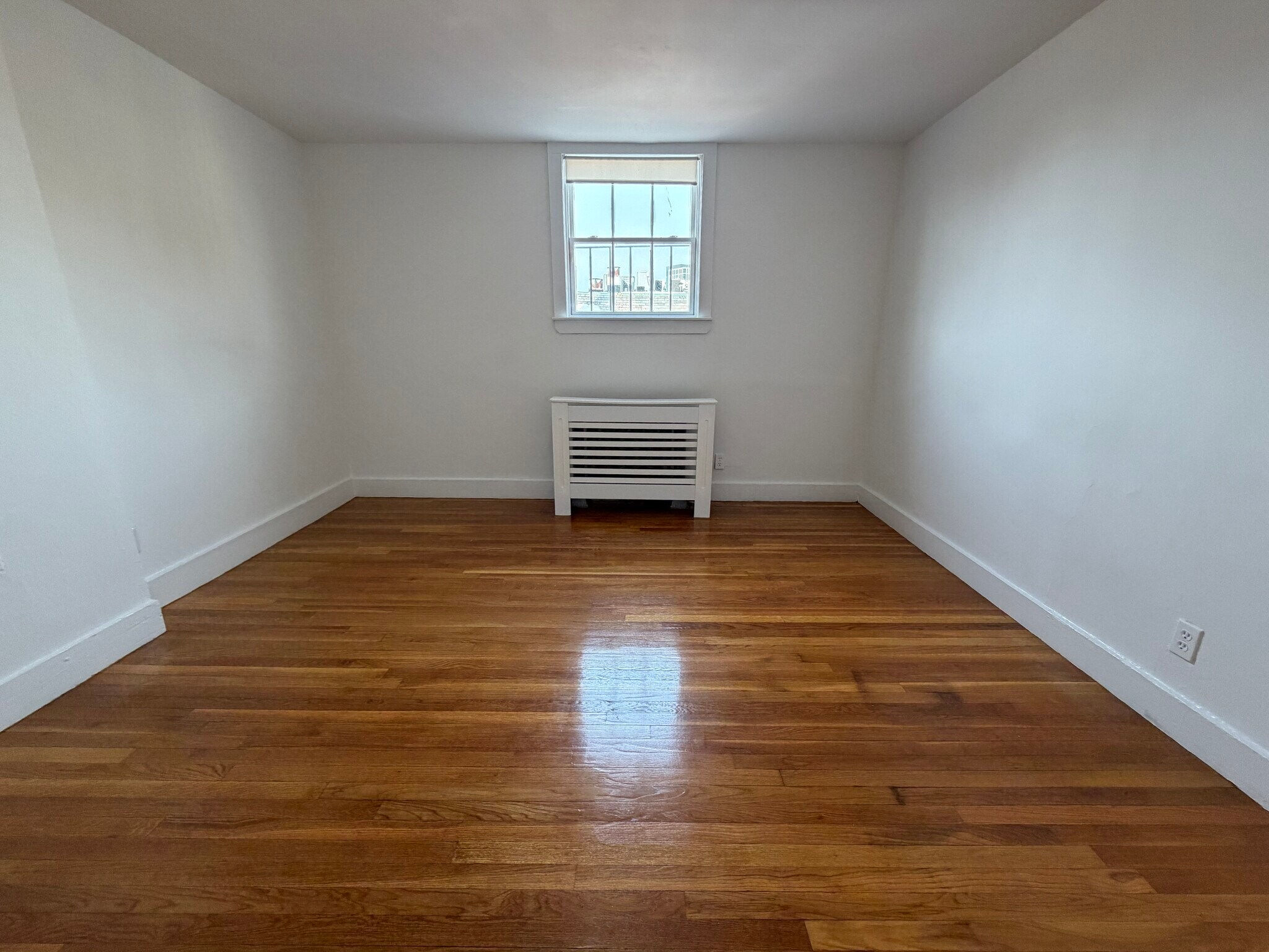 Building Photo - 28 Mount Vernon St