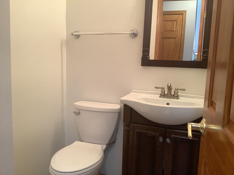 Building Photo - 5209 Sunmeadow Dr