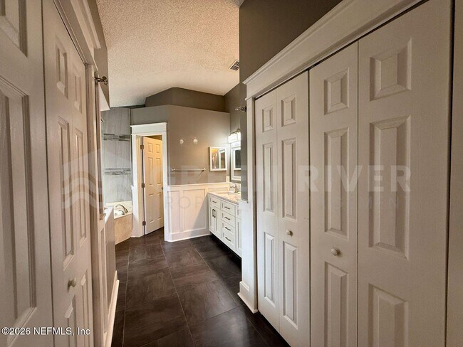 Building Photo - 2927 Waters View Cir