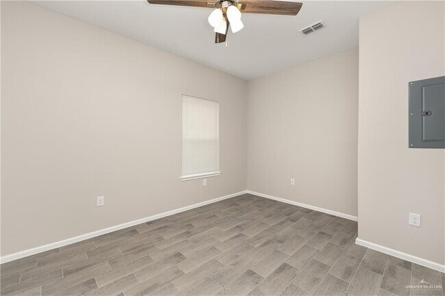 Building Photo - 22 W Harrison Ave