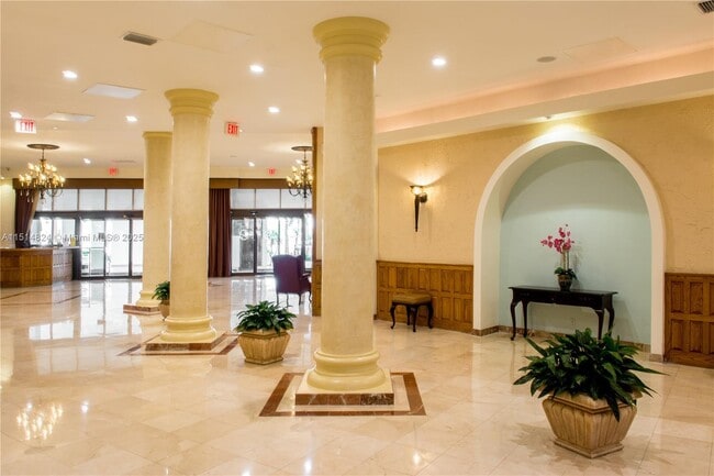 Building Photo - 3725 S Ocean Dr
