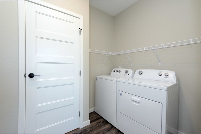 Building Photo - 301-15t 15th St N