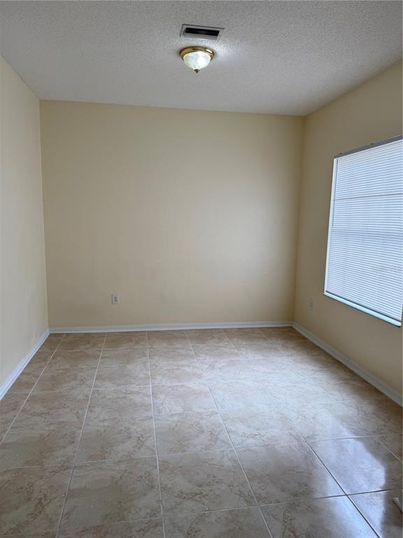 Building Photo - 31 Cordona Dr