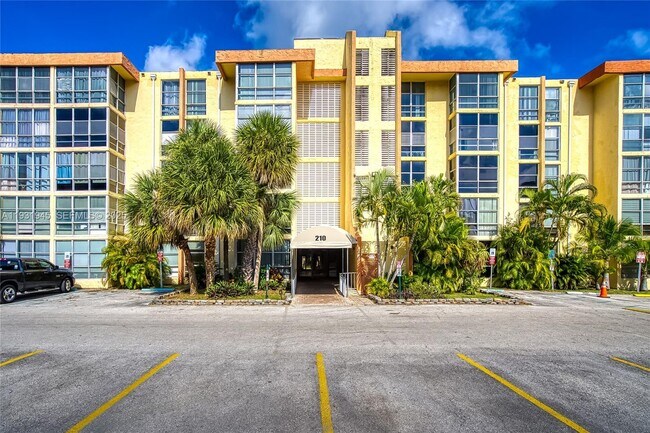 Building Photo - 210 172nd St