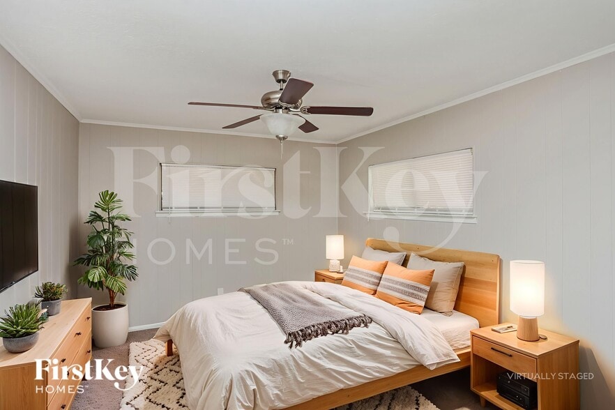 Building Photo - 604 Stonewall Dr