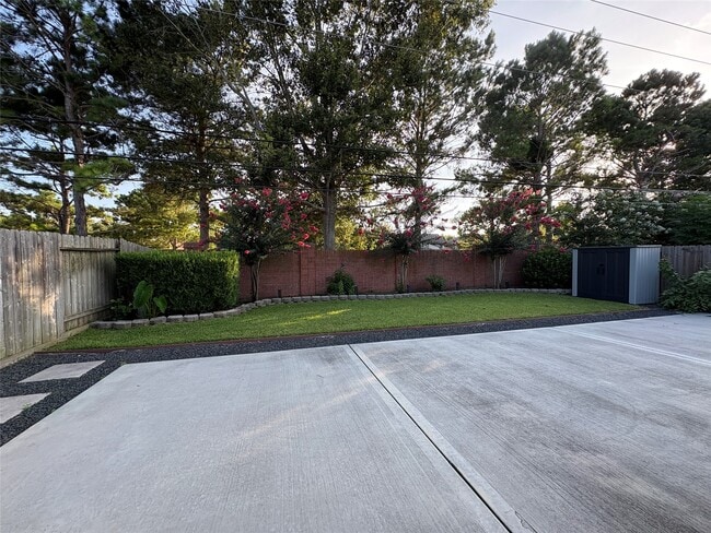 Building Photo - 5122 Forest Sage Ln