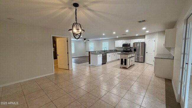 Building Photo - 25723 S Hawes Rd