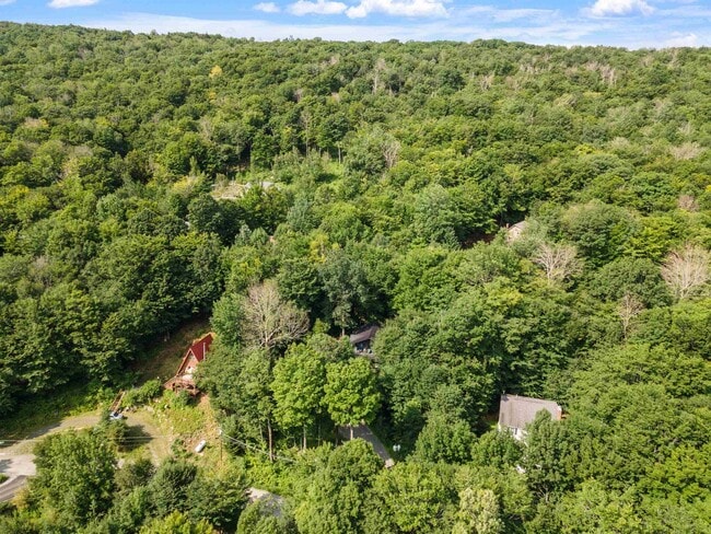 Building Photo - 25 Hilltop Dr