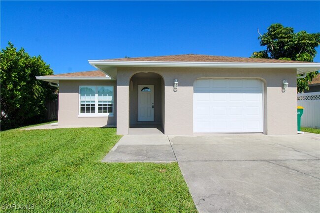 Building Photo - 615 108th Ave N