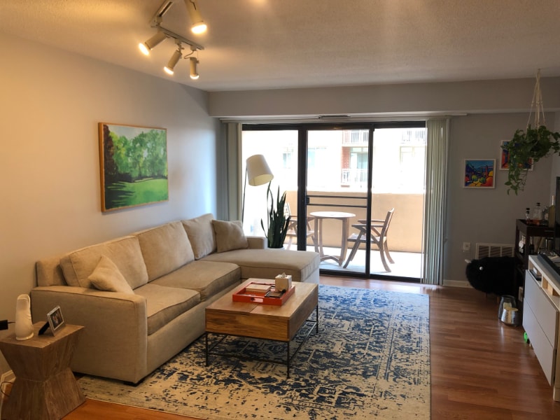 Building Photo - 1301 N Courthouse Rd