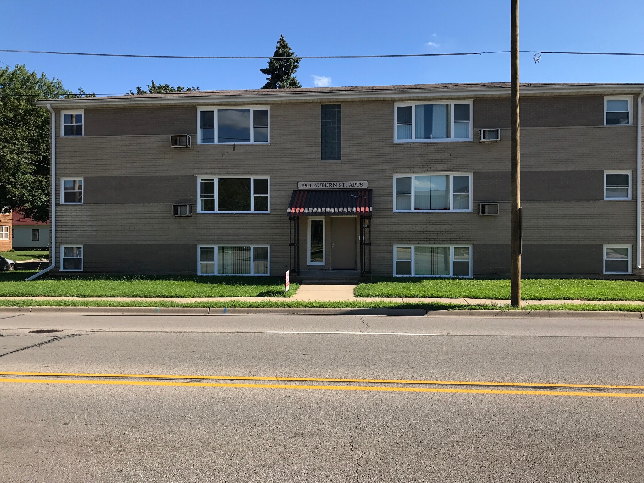 Building Photo - 1904 Auburn St