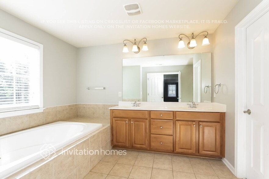 Building Photo - 1220 Brough Hall Dr