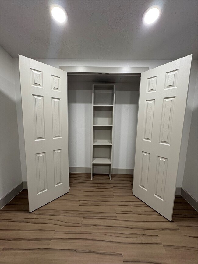 Building Photo - 23732 Panky Ln