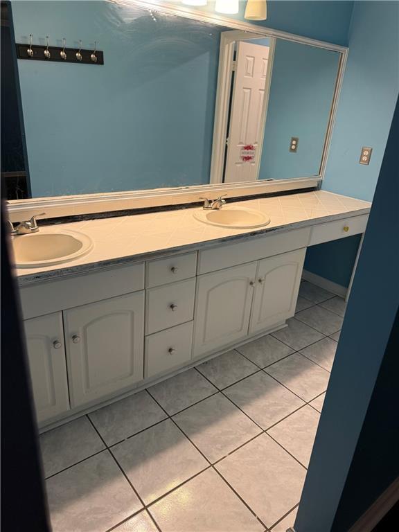 Building Photo - 2725 Milton Bryan Dr