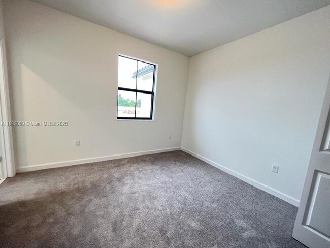 Building Photo - 24628 SW 118 Ct